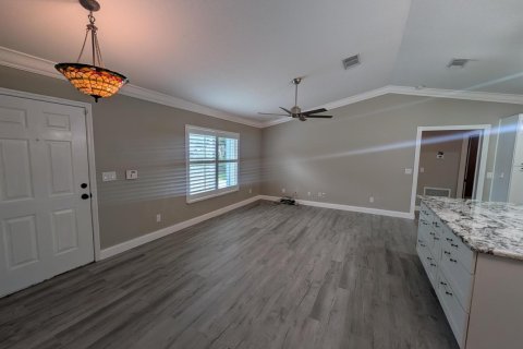 Villa ou maison à louer à Port St. Lucie, Floride: 4 chambres, 131.74 m2 № 2181623 - photo 4