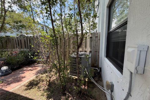 Adosado en venta en Homestead, Florida, 3 dormitorios, 143.53 m2 № 2247662 - foto 23