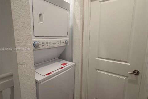 Adosado en venta en Homestead, Florida, 3 dormitorios, 143.53 m2 № 2247662 - foto 20
