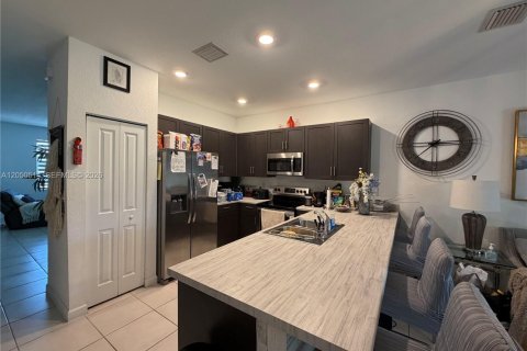 Adosado en venta en Homestead, Florida, 3 dormitorios, 143.53 m2 № 2247662 - foto 9