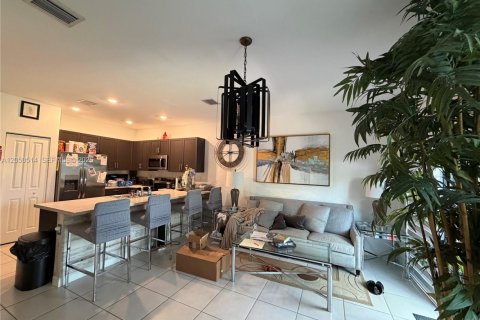 Adosado en venta en Homestead, Florida, 3 dormitorios, 143.53 m2 № 2247662 - foto 10