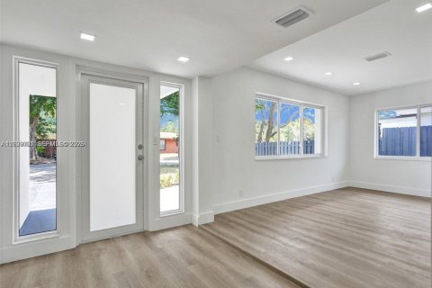 Villa ou maison à vendre à Fort Lauderdale, Floride: 4 chambres, 188.96 m2 № 2146490 - photo 5