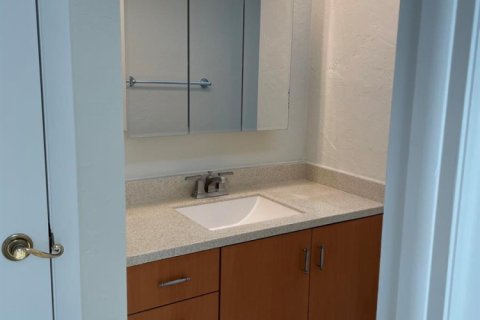 Condo in Boca Raton, Florida, 1 bedroom  № 2248151 - photo 11