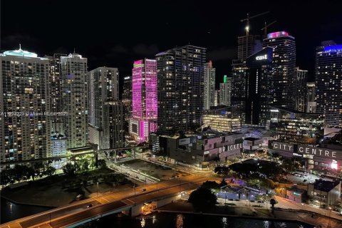Condo in Miami, Florida, 2 bedrooms  № 1868165 - photo 3