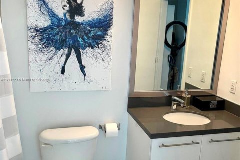 Condo in Miami, Florida, 2 bedrooms  № 1868165 - photo 9