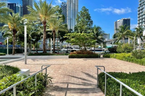 Condo in Miami, Florida, 2 bedrooms  № 1868165 - photo 13