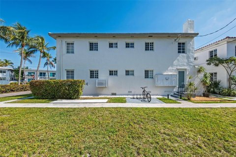 Propiedad comercial en venta en Miami Beach, Florida, 439.61 m2 № 2439082 - foto 22