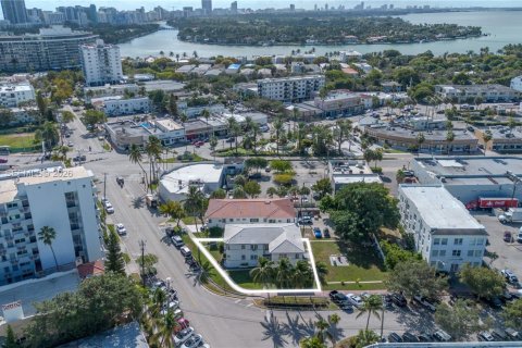 Propiedad comercial en venta en Miami Beach, Florida, 439.61 m2 № 2439082 - foto 17