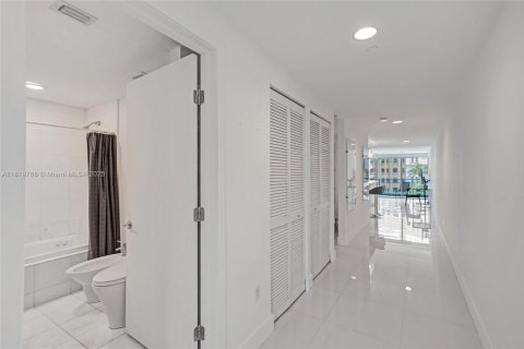 Copropriété à vendre à Aventura, Floride: 1 chambre, 72.37 m2 № 1777670 - photo 13