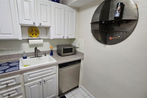 Copropriété à vendre à Miami, Floride: 1 chambre, 65.03 m2 № 1781950 - photo 11