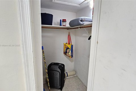 Copropriété à vendre à Miami, Floride: 1 chambre, 65.03 m2 № 1781950 - photo 28