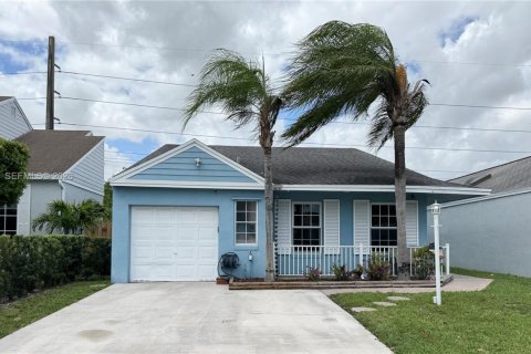 Villa ou maison à Miami, Floride 3 chambres, 115.11 m2 № 2066914