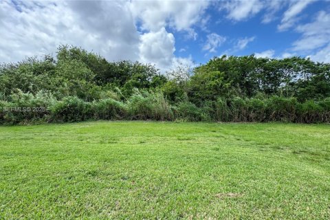 Casa en venta en Miami, Florida, 3 dormitorios, 115.11 m2 № 2066914 - foto 21