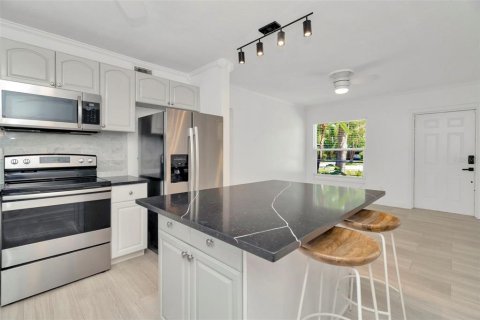 Casa en venta en Tampa, Florida, 3 dormitorios, 96.25 m2 № 1828581 - foto 18