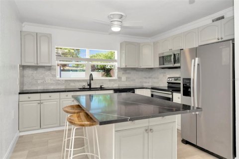 Casa en venta en Tampa, Florida, 3 dormitorios, 96.25 m2 № 1828581 - foto 14