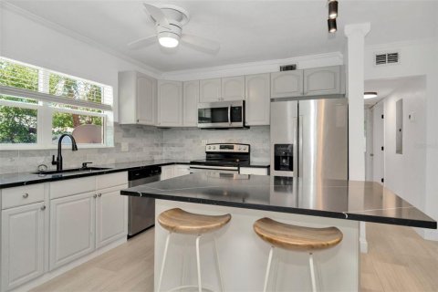 Casa en venta en Tampa, Florida, 3 dormitorios, 96.25 m2 № 1828581 - foto 13