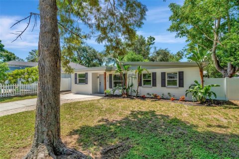 Casa en venta en Tampa, Florida, 3 dormitorios, 96.25 m2 № 1828581 - foto 2