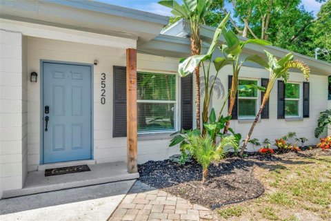 Casa en venta en Tampa, Florida, 3 dormitorios, 96.25 m2 № 1828581 - foto 4