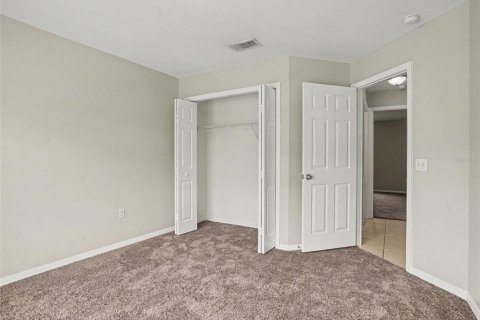 House in Lakeland, Florida 3 bedrooms, 117.61 sq.m. № 2393451 - photo 8