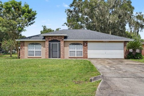 House in Lakeland, Florida 3 bedrooms, 117.61 sq.m. № 2393451