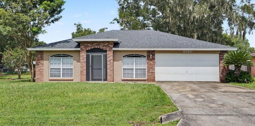 House in Lakeland, Florida 3 bedrooms, 117.61 sq.m. № 2393451