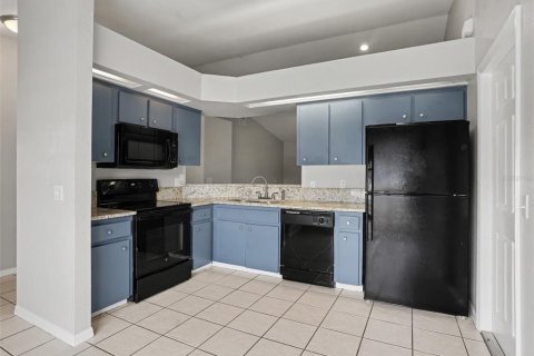 House in Lakeland, Florida 3 bedrooms, 117.61 sq.m. № 2393451 - photo 6