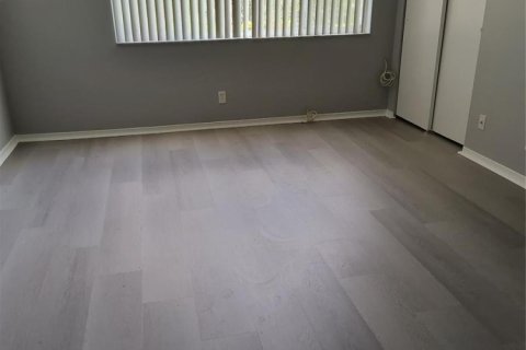 Townhouse in Tamarac, Florida 2 bedrooms, 95.32 sq.m. № 2083815 - photo 11