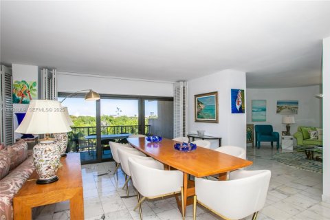 Condominio en venta en Miami, Florida, 2 dormitorios, 215.53 m2 № 1982033 - foto 6