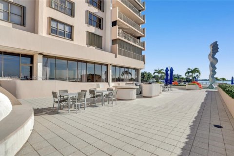 Condominio en venta en Miami, Florida, 2 dormitorios, 215.53 m2 № 1982033 - foto 26