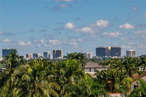Condominio en venta en Miami, Florida, 2 dormitorios, 215.53 m2 № 1982033 - foto 23