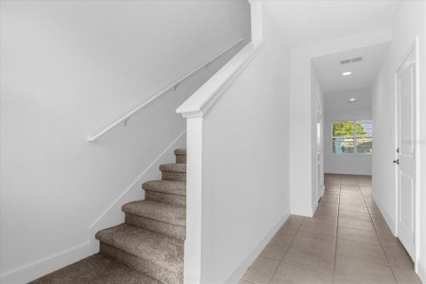 Adosado en alquiler en Sanford, Florida, 3 dormitorios, 167.41 m2 № 1880769 - foto 2