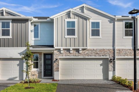 Adosado en alquiler en Sanford, Florida, 3 dormitorios, 167.41 m2 № 1880769 - foto 1