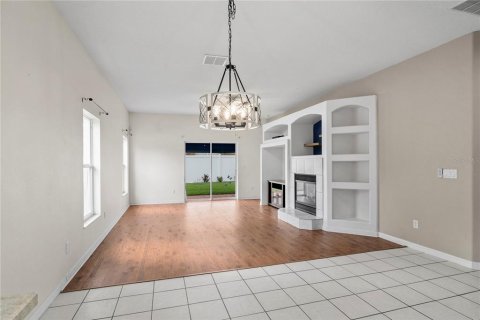 House in Winter Garden, Florida 3 bedrooms, 203.46 sq.m. № 1899223 - photo 8