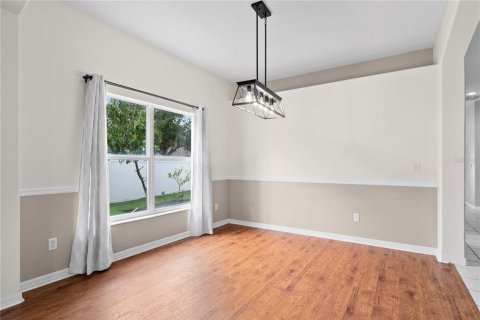 House in Winter Garden, Florida 3 bedrooms, 203.46 sq.m. № 1899223 - photo 4