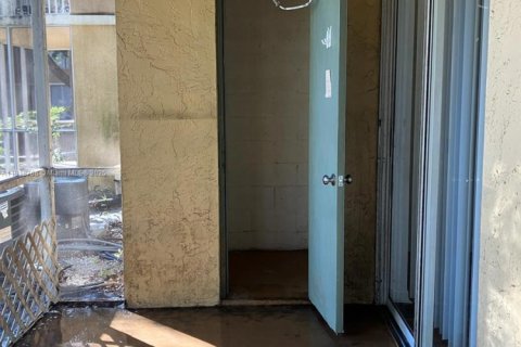 Condominio en alquiler en Pompano Beach, Florida, 2 dormitorios, 98.2 m2 № 1972104 - foto 9