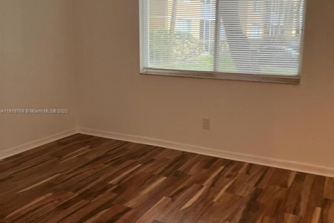 Condominio en alquiler en Pompano Beach, Florida, 2 dormitorios, 98.2 m2 № 1972104 - foto 6