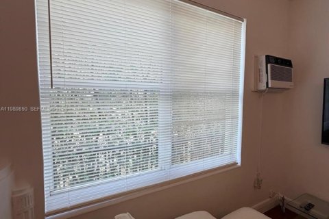 Купить кондоминиум в Майами-Бич, Флорида 1 спальня, 41.81м2, № 2058097 - фото 11