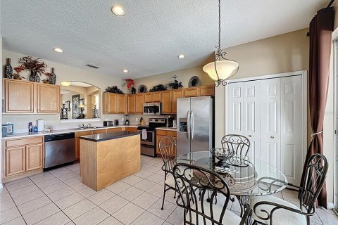 House in Davenport, Florida 6 bedrooms, 257.43 sq.m. № 1686687 - photo 20