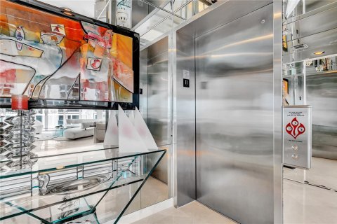 Condo in Bal Harbour, Florida, 2 bedrooms  № 1703583 - photo 4