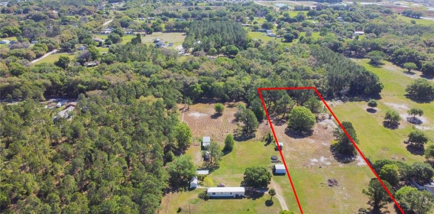 Land in Zephyrhills, Florida № 2102120