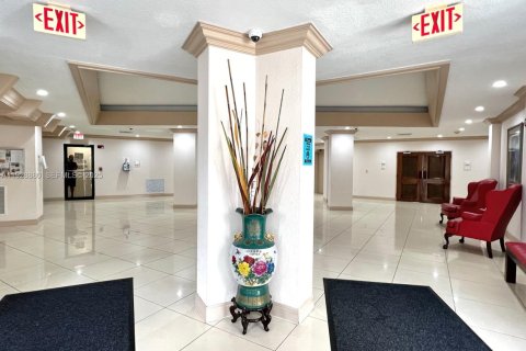 Copropriété à louer à Miami, Floride: 1 chambre, 79.15 m2 № 1987258 - photo 4