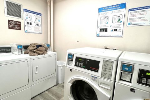 Copropriété à louer à Miami, Floride: 1 chambre, 79.15 m2 № 1987258 - photo 19