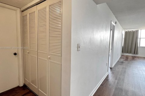 Copropriété à louer à Miami, Floride: 1 chambre, 79.15 m2 № 1987258 - photo 6
