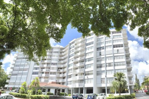 Copropriété à louer à Miami, Floride: 1 chambre, 79.15 m2 № 1987258 - photo 2