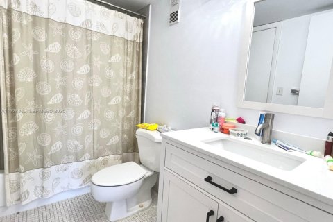 Copropriété à louer à Miami, Floride: 1 chambre, 79.15 m2 № 1987258 - photo 16