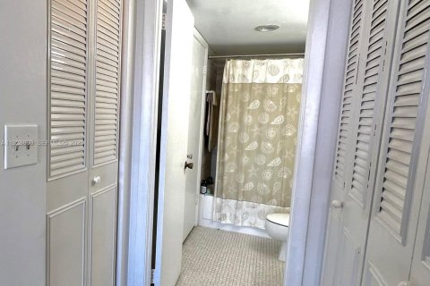 Copropriété à louer à Miami, Floride: 1 chambre, 79.15 m2 № 1987258 - photo 14