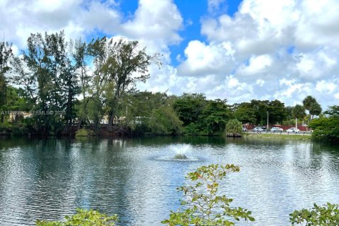 Copropriété à louer à Miami, Floride: 1 chambre, 79.15 m2 № 1987258 - photo 21