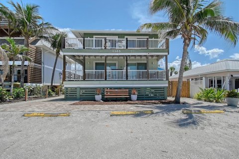 Propiedad comercial en venta en Englewood, Florida, 4 dormitorios, 154.59 m2 № 1770153 - foto 1