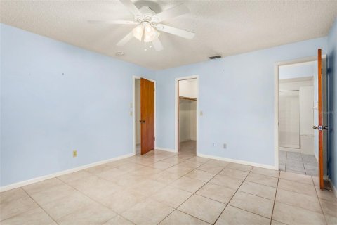 House in Lake Wales, Florida 3 bedrooms, 135.17 sq.m. № 1747616 - photo 13