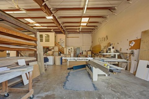 Commercial property in Punta Gorda, Florida 11.15 sq.m. № 1190327 - photo 7